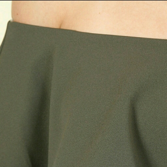 πGreen Off Shoulder Topπ - Picture 4 of 7